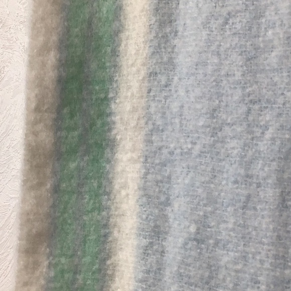 Free People NEW - blanket scarf - sky combo - super soft - fringe - ACCFP9742086 - Picture 5 of 6